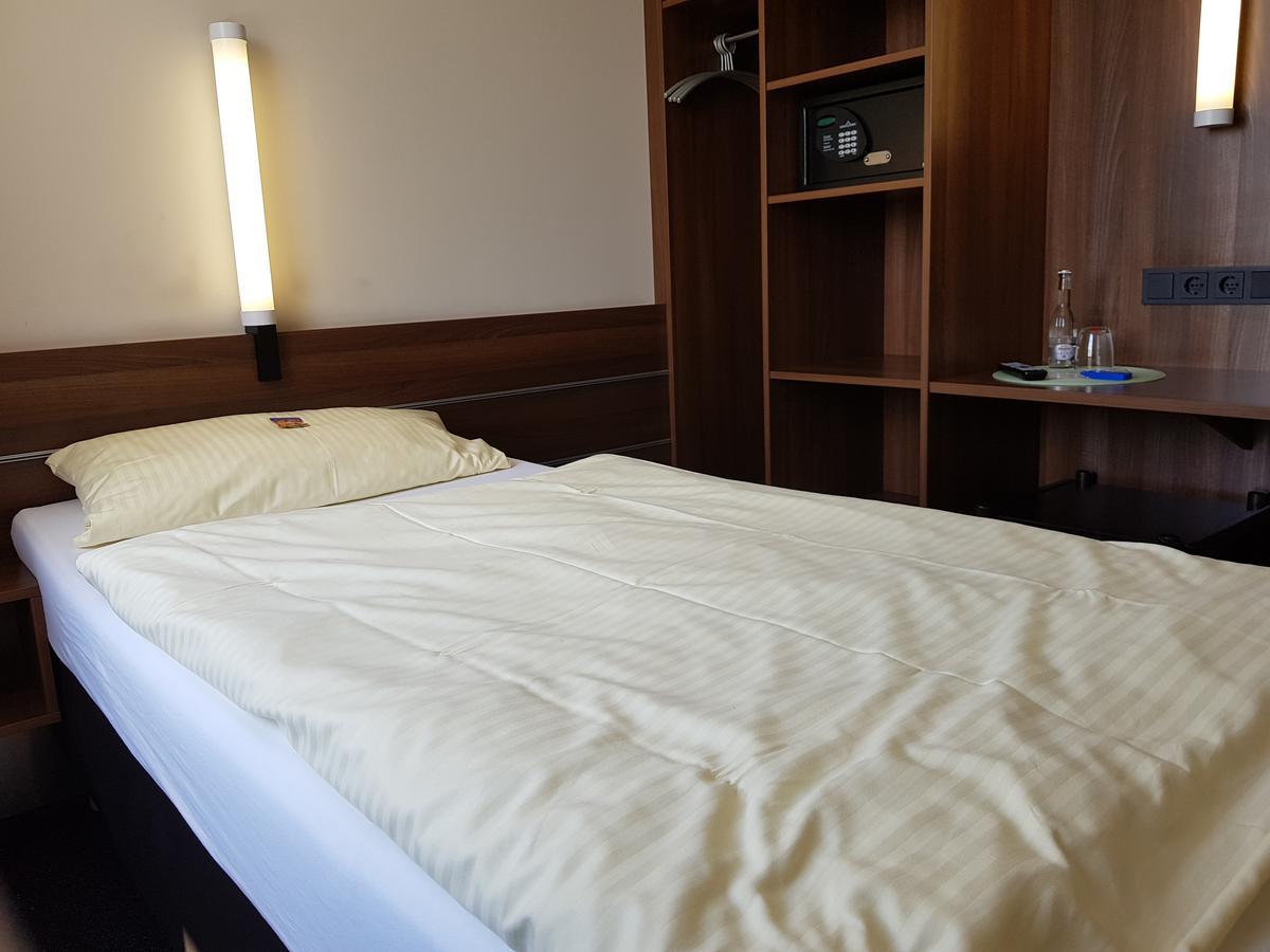 Hotel Zum Eichenzeller Zewnętrze zdjęcie